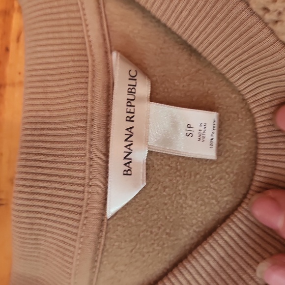 Banana Republic teddy sweater - Picture 7 of 8